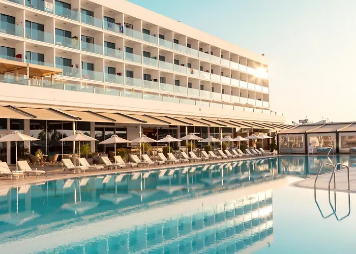 Amethyst Napa & 4* Ayia Napa