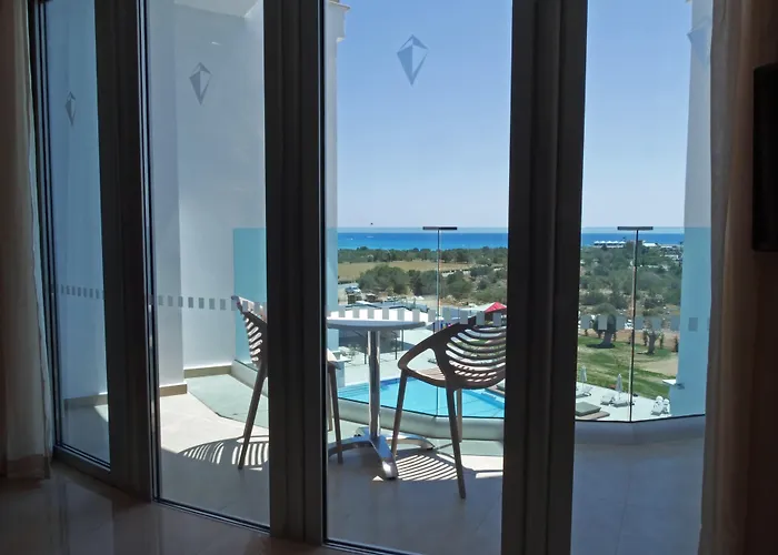 Hotel Amethyst Napa & Ayia Napa