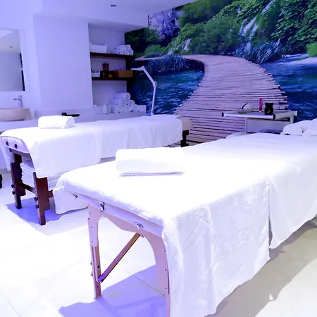 Hotel Amethyst Napa & Ayia Napa
