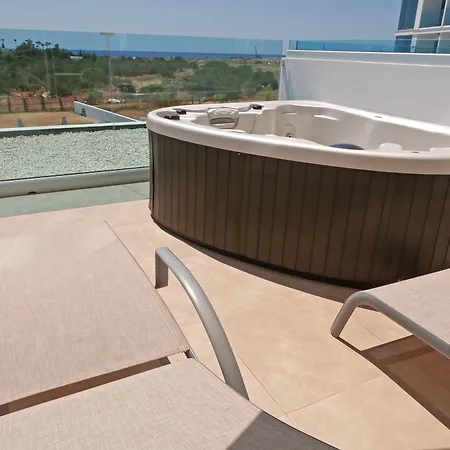 ホテル Amethyst Napa & アヤナパ