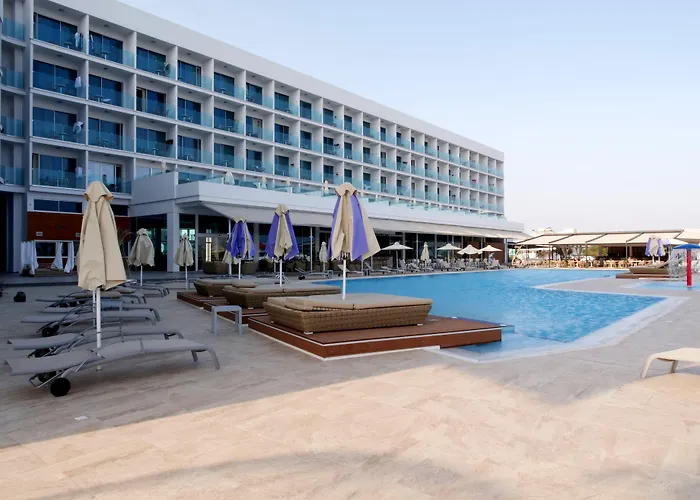 Amethyst Napa & Hotell Ayia Napa